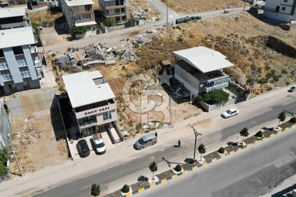 MENEMEN KOYUNDERE DE SATILIK CADDE ÜSTÜ ARSA