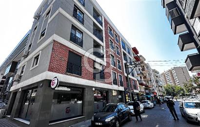 Karşıyaka Yalı Tramwaya 50m Mesafede Kiralık 2+1 Daire Otoparklı