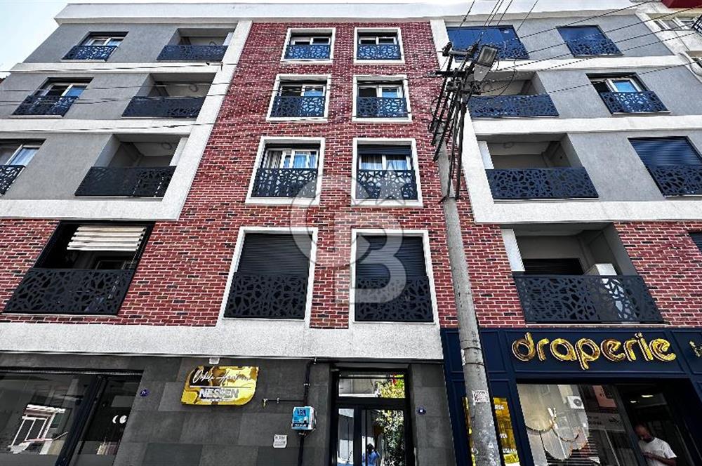 Karşıyaka Yalı Tramwaya 50m Mesafede Kiralık 2+1 Daire Otoparklı