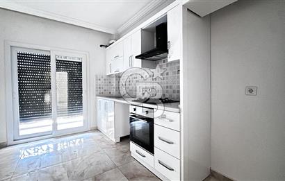 Karşıyaka Yalı Tramwaya 50m Mesafede Kiralık 2+1 Daire Otoparklı