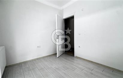 Karşıyaka Yalı Tramwaya 50m Mesafede Kiralık 2+1 Daire Otoparklı