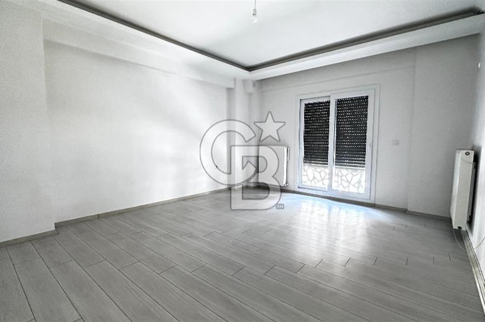 Karşıyaka Yalı Tramwaya 50m Mesafede Kiralık 2+1 Daire Otoparklı