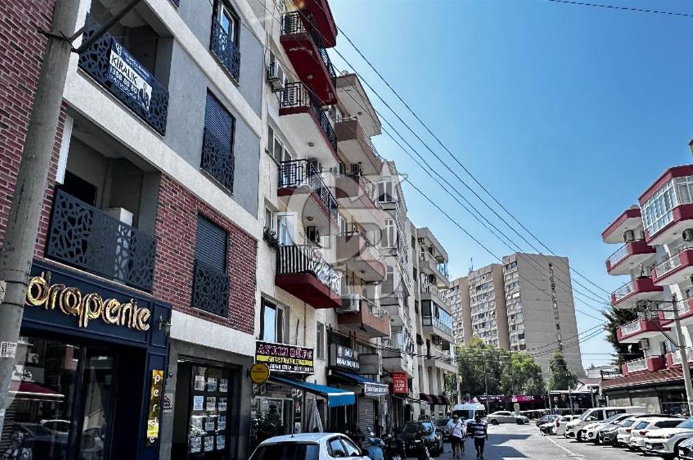 Karşıyaka Yalı Tramwaya 50m Mesafede Kiralık 2+1 Daire Otoparklı