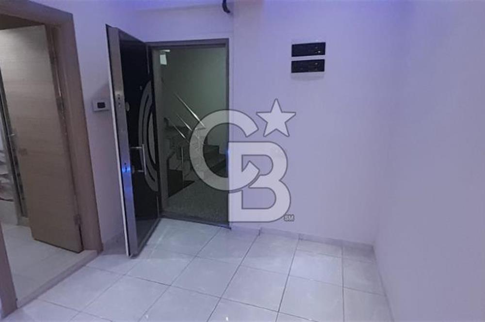 KARŞIYAKA'NIN MERKEZİNDE ÇARŞI İÇİNDE 7 YILLIK BİNA 3+1 - 125M2 FULL DAİRE