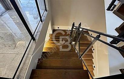 ALACAATLI DA BEYLER CADDESİNDE TİCARİ KİRALIK 6+3 VİLLA