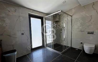 ALACAATLI DA BEYLER CADDESİNDE TİCARİ KİRALIK 6+3 VİLLA
