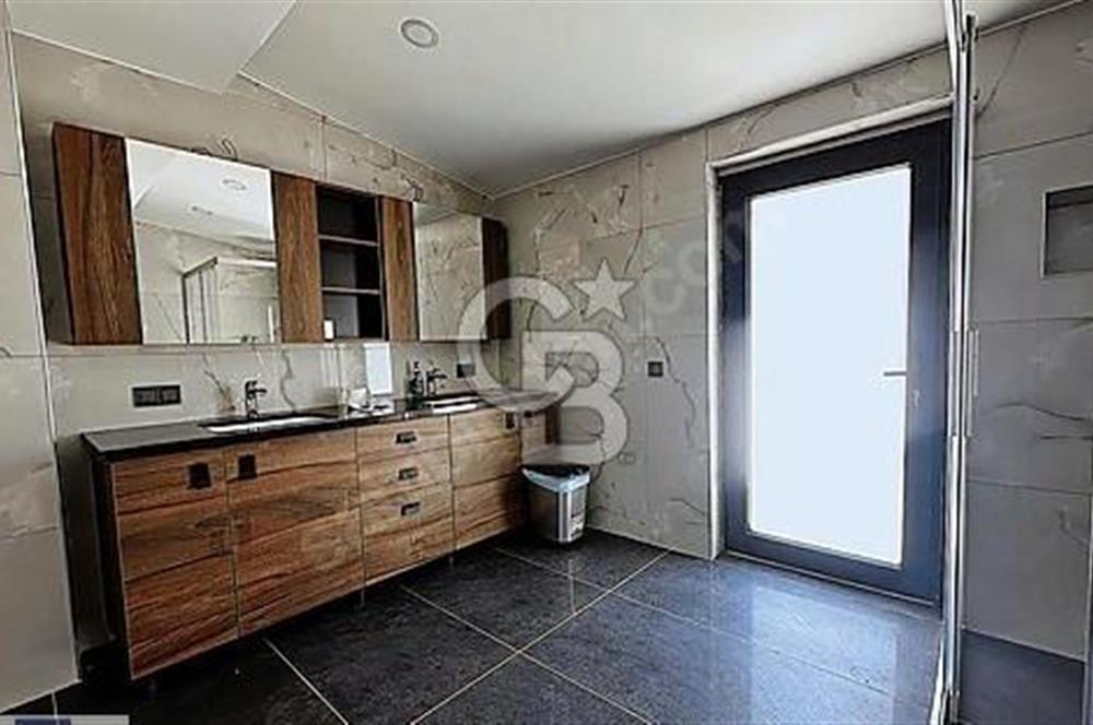 ALACAATLI DA BEYLER CADDESİNDE TİCARİ KİRALIK 6+3 VİLLA