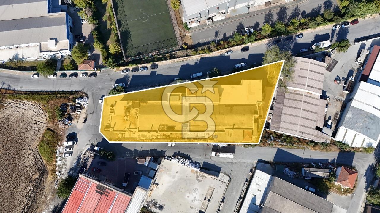 Hadımköy de satılık 2.700 m2 fabr