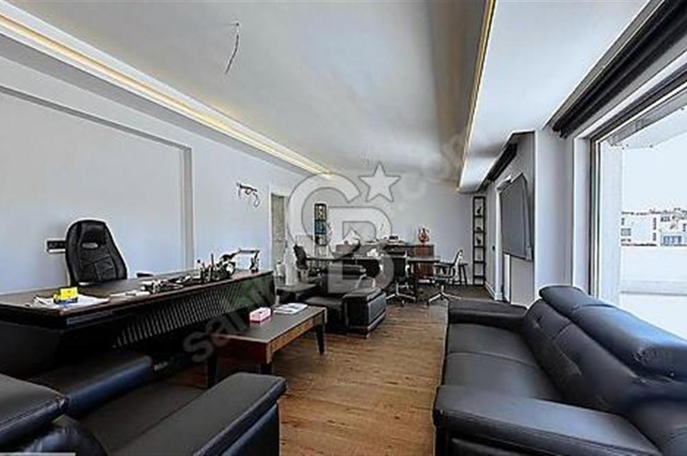 ALACAATLI DA BEYLER CADDESİNDE TİCARİ KİRALIK 6+3 VİLLA