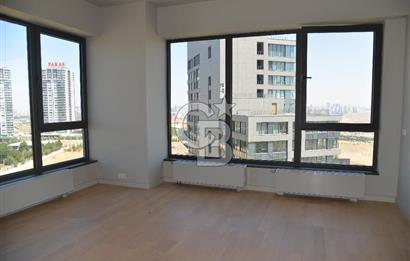 İncek Loft Sitesinde Ara Katta Kapalı Mutfak Kiralık 1+1 Daire