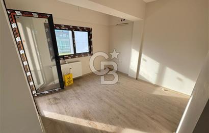 Karşıyaka Girne cadde üzerinde  1+1 kiralık daire