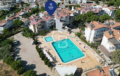 SATILIK SİTE İÇİNDE 5+1 VİLLA