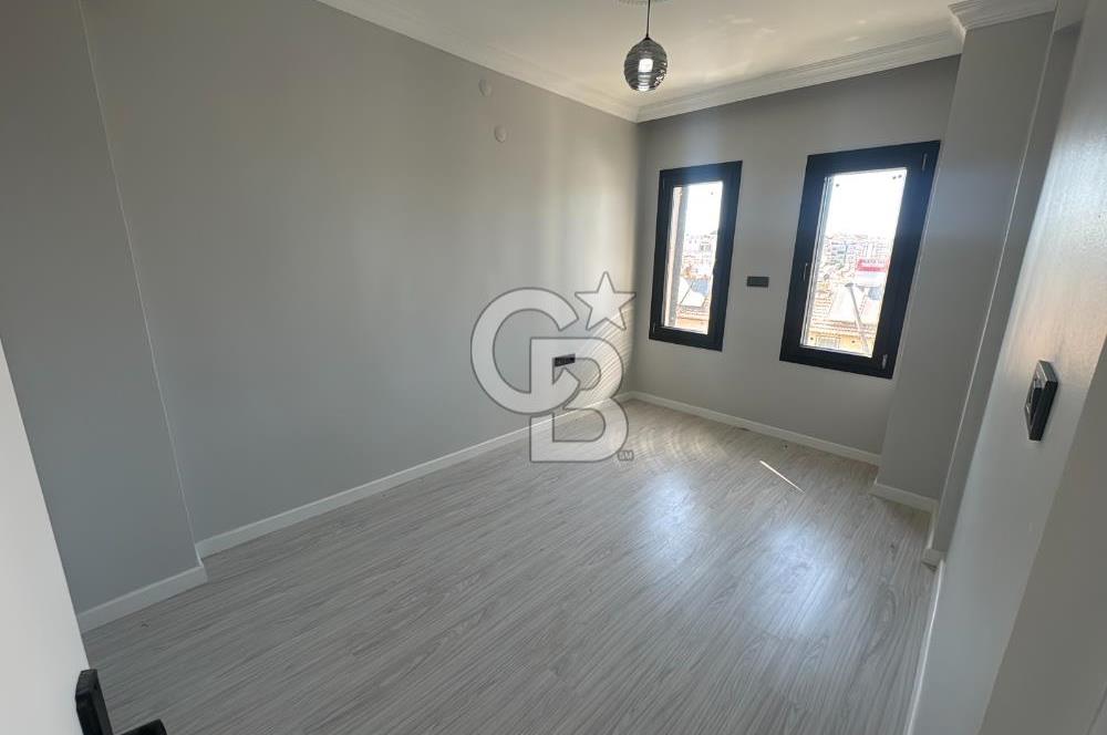 SATILIK SİTE İÇİNDE 5+1 VİLLA