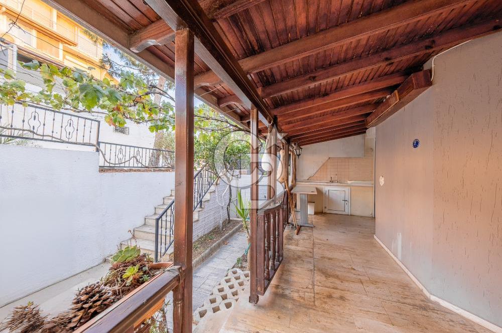 AKARCA YENİSU EVLERİ PANORAMİK DENİZ MANZARALI SATILIK 3+1 VİLLA