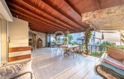 AKARCA YENİSU EVLERİ PANORAMİK DENİZ MANZARALI SATILIK 3+1 VİLLA