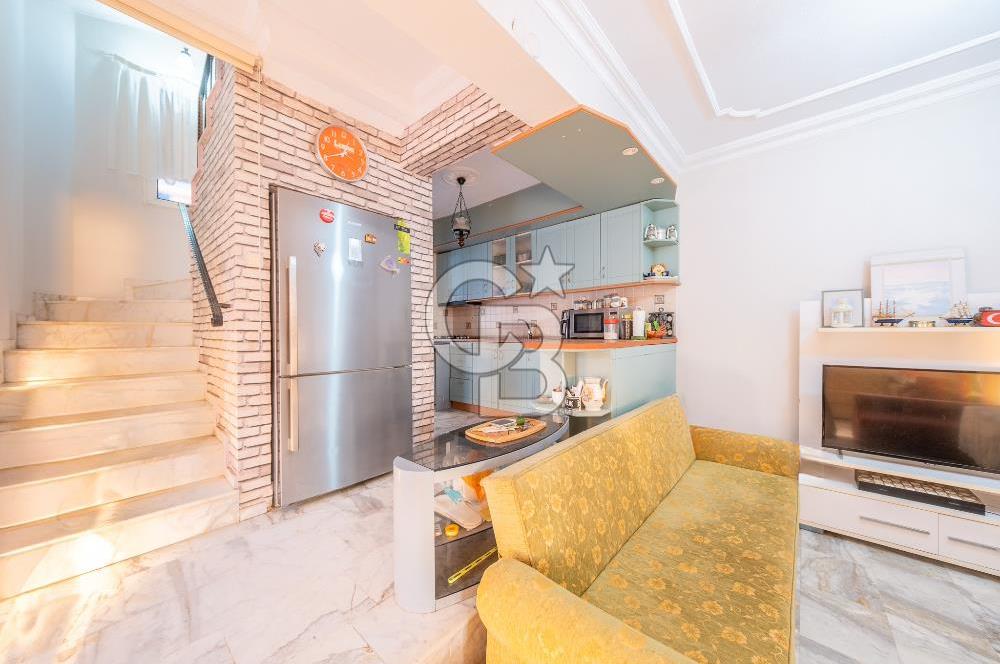 AKARCA YENİSU EVLERİ PANORAMİK DENİZ MANZARALI SATILIK 3+1 VİLLA