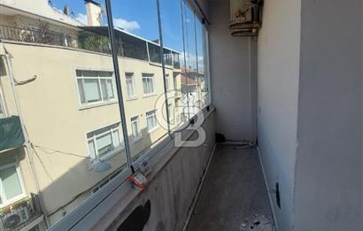 ÜSKÜDAR ÇİÇEKÇİ'DE İÇİ TAMAMEN SIFIRLANMIŞ,MANZARALI 2+1