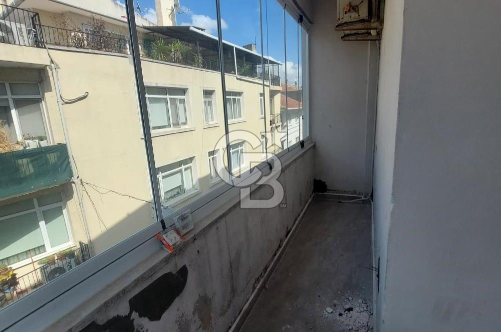 ÜSKÜDAR ÇİÇEKÇİ'DE İÇİ TAMAMEN SIFIRLANMIŞ,MANZARALI 2+1