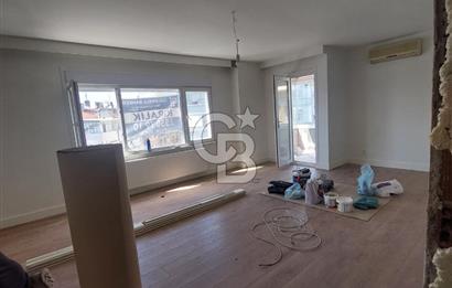 ÜSKÜDAR ÇİÇEKÇİ'DE İÇİ TAMAMEN SIFIRLANMIŞ,MANZARALI 2+1