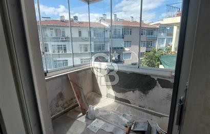 ÜSKÜDAR ÇİÇEKÇİ'DE İÇİ TAMAMEN SIFIRLANMIŞ,MANZARALI 2+1