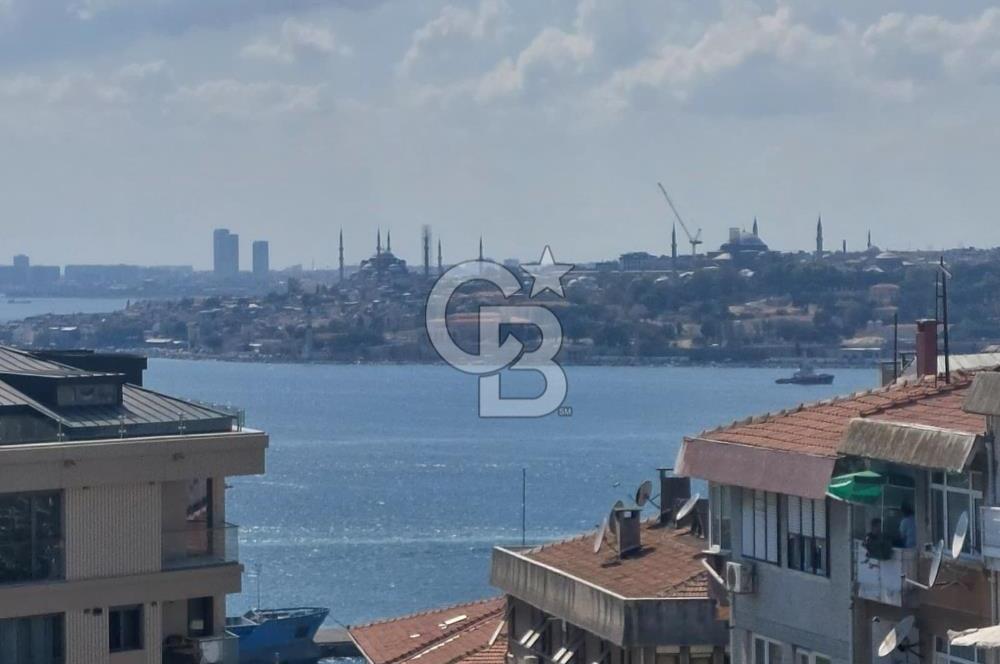 ÜSKÜDAR ÇİÇEKÇİ'DE İÇİ TAMAMEN SIFIRLANMIŞ,MANZARALI 2+1