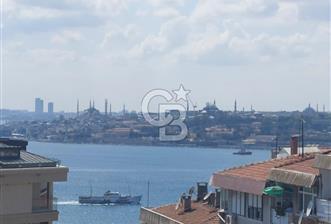 ÜSKÜDAR ÇİÇEKÇİ'DE İÇİ TAMAMEN SIFIRLANMIŞ,MANZARALI 2+1