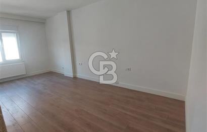 ÜSKÜDAR ÇİÇEKÇİ'DE İÇİ TAMAMEN SIFIRLANMIŞ,MANZARALI 2+1