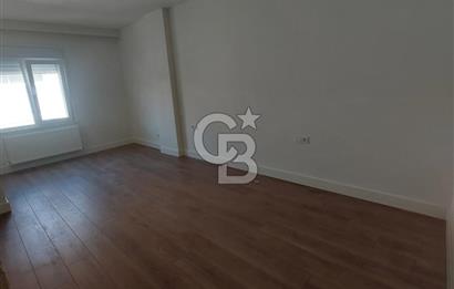 ÜSKÜDAR ÇİÇEKÇİ'DE İÇİ TAMAMEN SIFIRLANMIŞ,MANZARALI 2+1