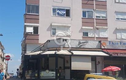 ÜSKÜDAR ÇİÇEKÇİ'DE İÇİ TAMAMEN SIFIRLANMIŞ,MANZARALI 2+1