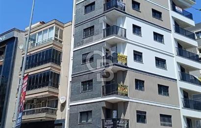 Karşıyaka Girne cadde üzerinde  1+1 kiralık daire