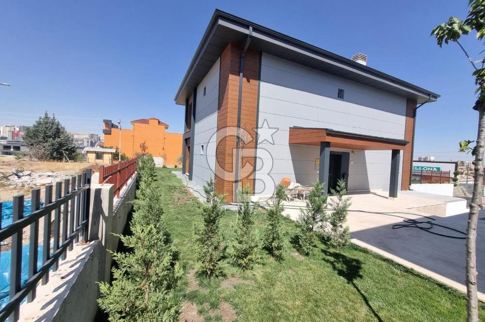 BAĞLICA'DA KAPALI GARAJLI FULL YAPILI ANAHTAR TESLİM VİLLA