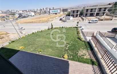 BAĞLICA'DA KAPALI GARAJLI FULL YAPILI ANAHTAR TESLİM VİLLA