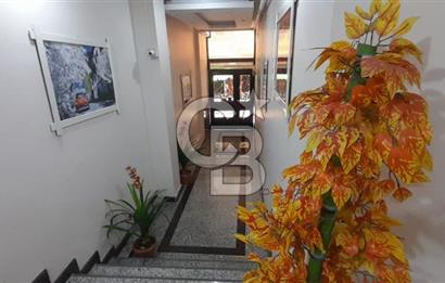 KARŞIYAKA'NIN MERKEZİNDE ÇARŞI İÇİNDE 7 YILLIK BİNA 3+1 - 125M2 FULL DAİRE