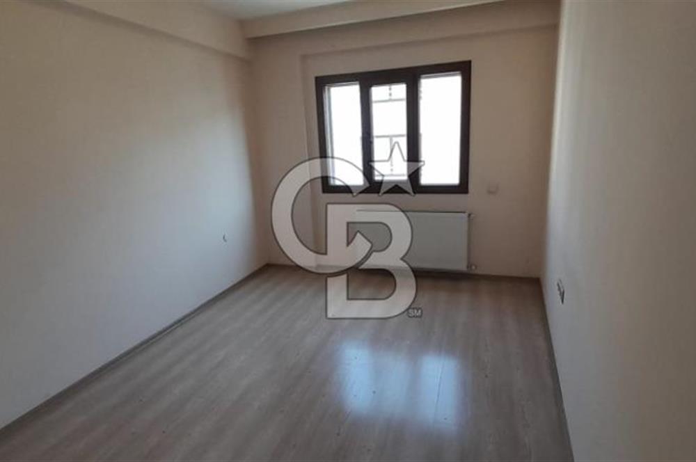 KARŞIYAKA'NIN MERKEZİNDE ÇARŞI İÇİNDE 7 YILLIK BİNA 3+1 - 125M2 FULL DAİRE