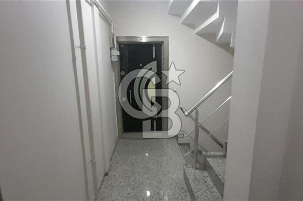 KARŞIYAKA'NIN MERKEZİNDE ÇARŞI İÇİNDE 7 YILLIK BİNA 3+1 - 125M2 FULL DAİRE