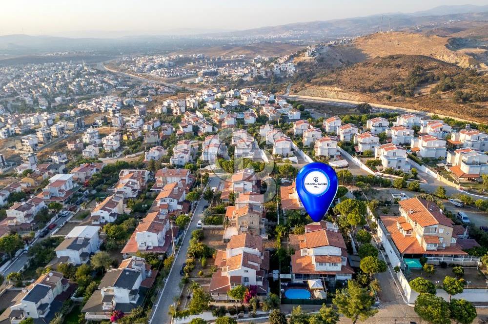 AKARCA YENİSU EVLERİ PANORAMİK DENİZ MANZARALI SATILIK 3+1 VİLLA