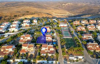 AKARCA YENİSU EVLERİ PANORAMİK DENİZ MANZARALI SATILIK 3+1 VİLLA
