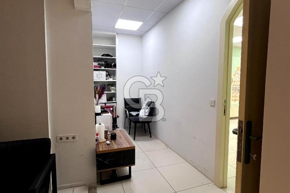 JASSE'DEN MENEMEN'İN EN İŞLEK KONUMUNDA DEVREN KİRALIK DÜKKAN