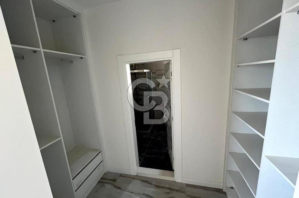 JASSE'DEN KUŞADASINDA FOURLEX DENİZ MANZARALI HAVUZLU