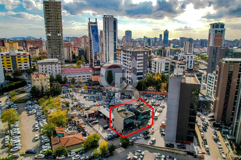 İSTANBUL ATAŞEHİR'DE 1.200 M2 KİRALIK KOMPLE BİNA