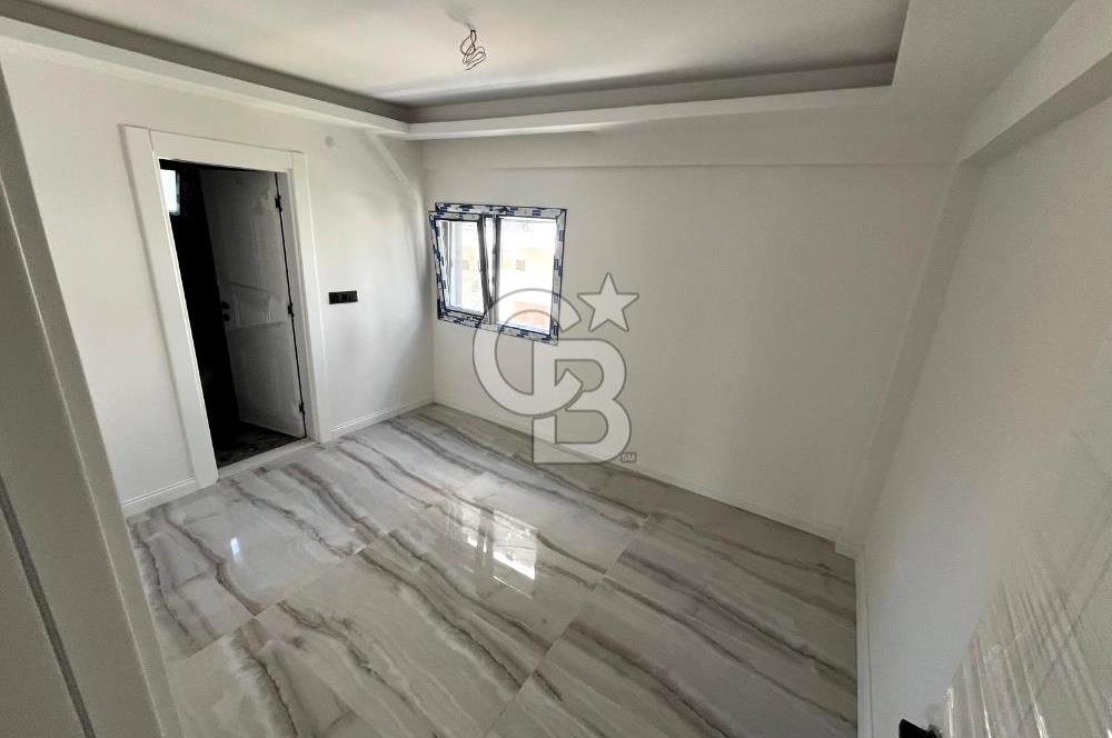 JASSE'DEN KUŞADASIN'DA TRİPLEX HAVUZLU BAHÇELİ