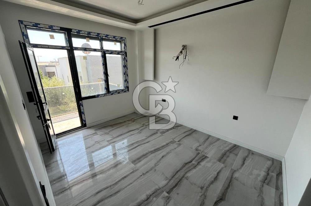 JASSE'DEN KUŞADASINDA FOURLEX DENİZ MANZARALI HAVUZLU
