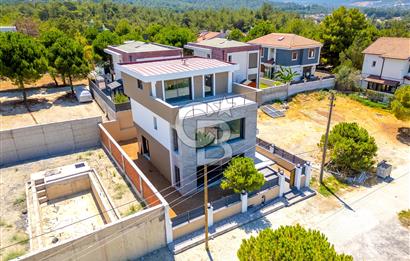 URLA KALABAK MAH. SATILIK 3+1 TRİPLEKS VİLLA