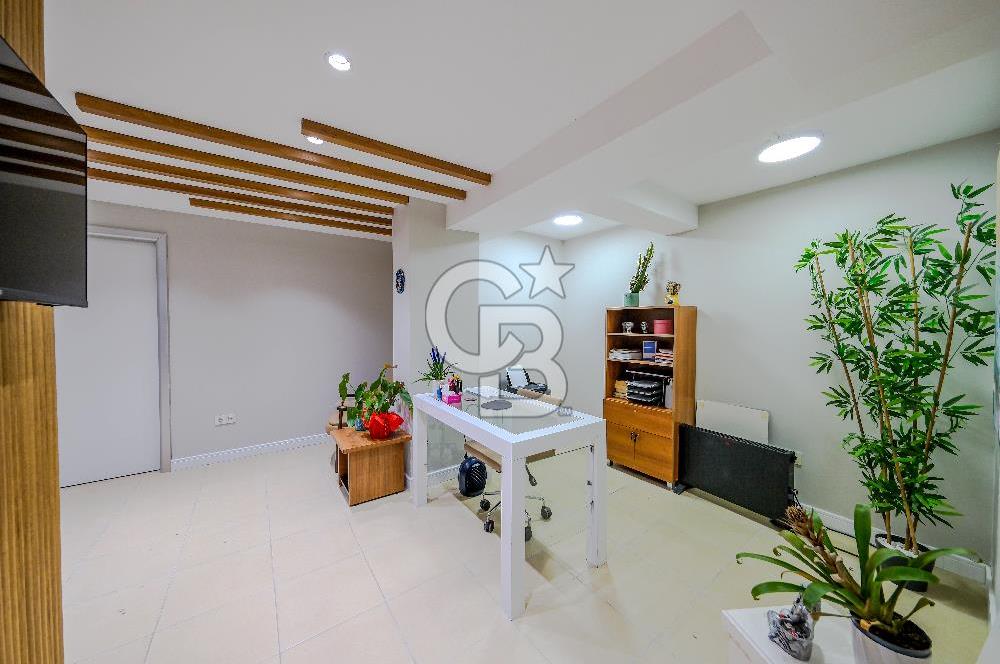 İSTANBUL ATAŞEHİR'DE 1.200 M2 KİRALIK PLAZA