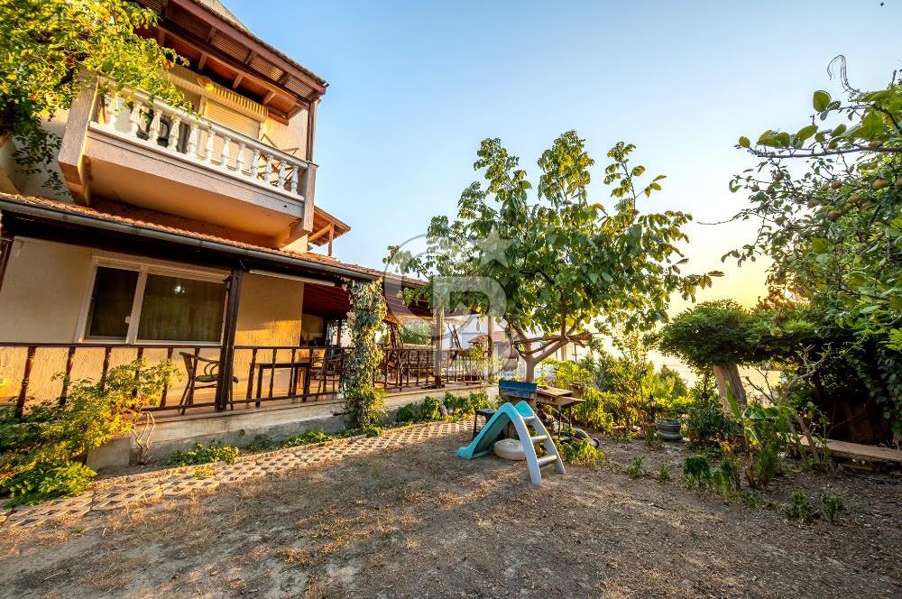 AKARCA YENİSU EVLERİ PANORAMİK DENİZ MANZARALI SATILIK 3+1 VİLLA