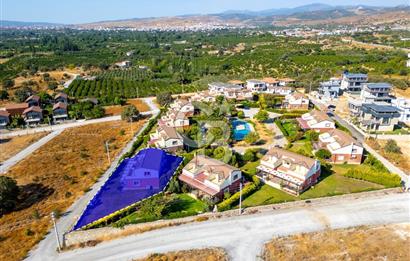 SEFERİHİSAR AKARCA SATILIK DENİZ MANZARALI 4+1 VİLLA