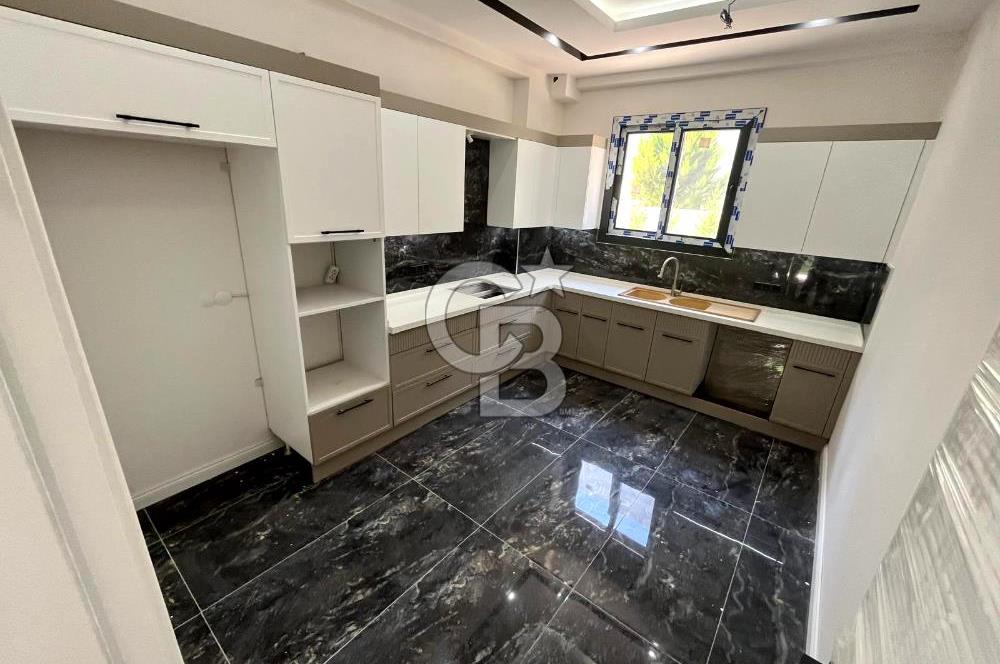 JASSE'DEN KUŞADASIN'DA TRİPLEX HAVUZLU BAHÇELİ