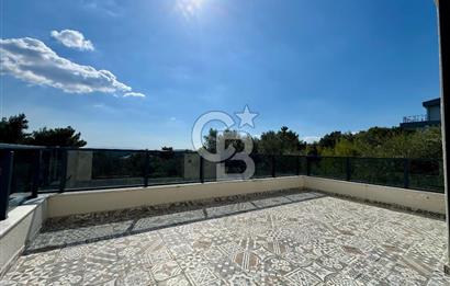 Yakaköy Profesörler Sitesi Yakını Satılık 5+2 Villa 