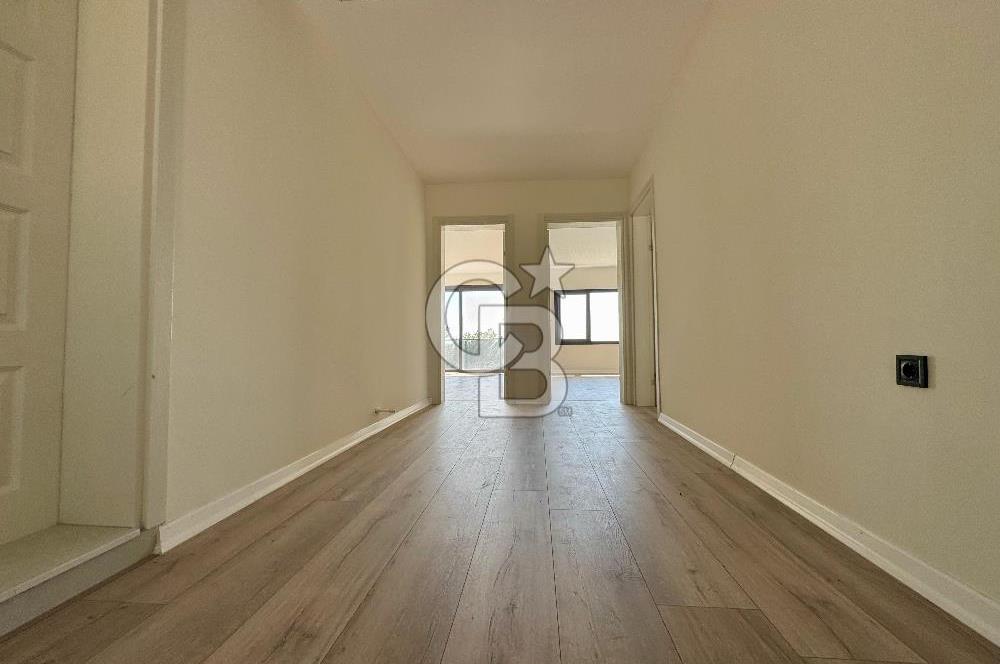 Yakaköy Profesörler Sitesi Yakını Satılık 5+2 Villa 