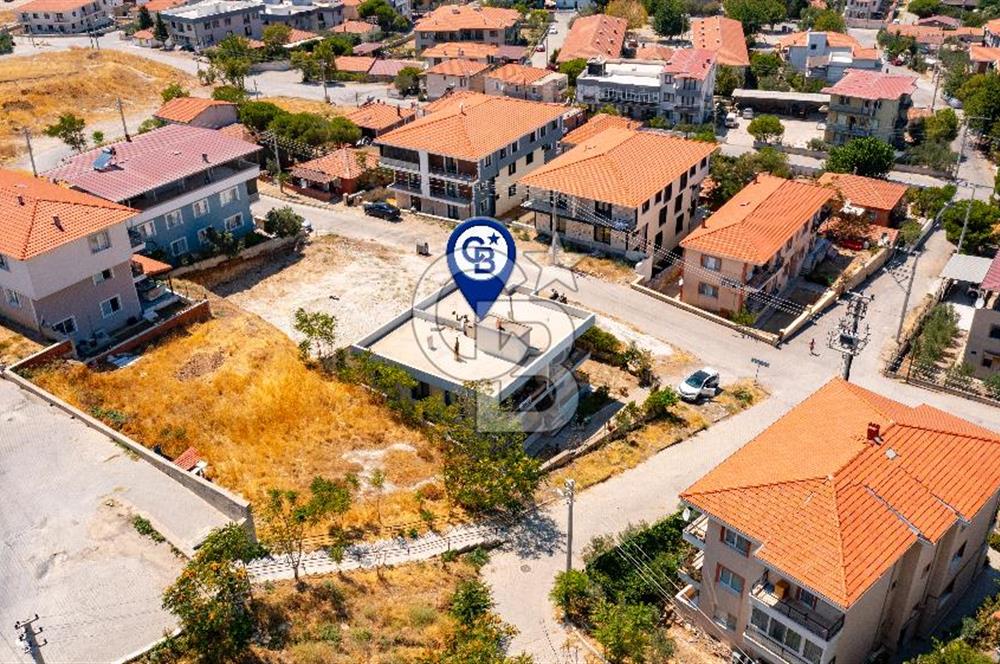 Foça Kazım Dirik Mah. Kiralık Kapalı Mutfak 2+1 Eşyalı Daire